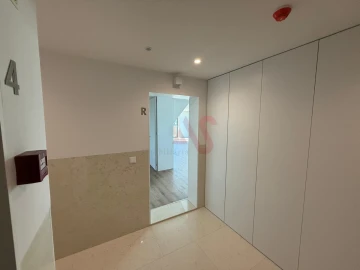 Apartamento T4 para Venda em Glória e Vera Cruz