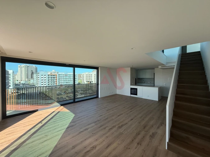 Apartamento T4 para Venda em Glória e Vera Cruz Foto 5