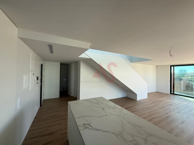 Apartamento T4 para Venda em Glória e Vera Cruz Foto 9