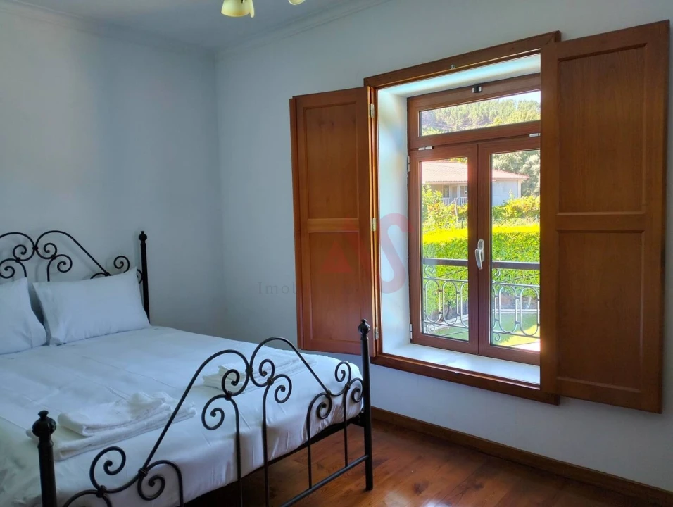 Moradia T4 para Venda em Campanhó e Paradança Foto 17