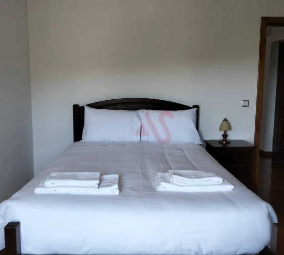 Moradia T4 para Venda em Campanhó e Paradança Foto 30