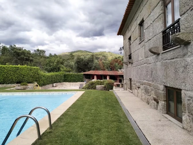 Moradia T4 para Venda em Campanhó e Paradança Foto 7