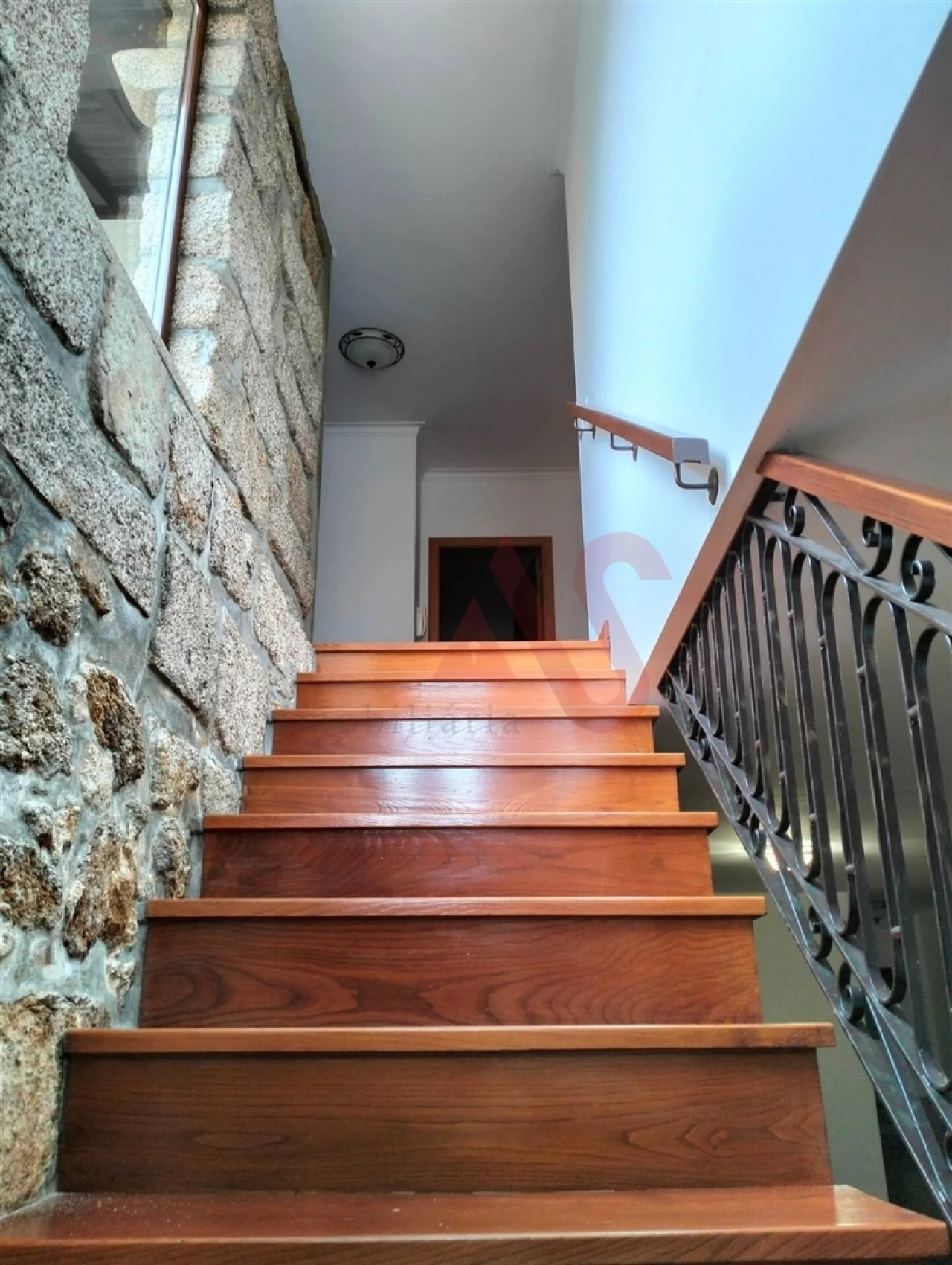 Moradia T4 para Venda em Campanhó e Paradança Foto 19