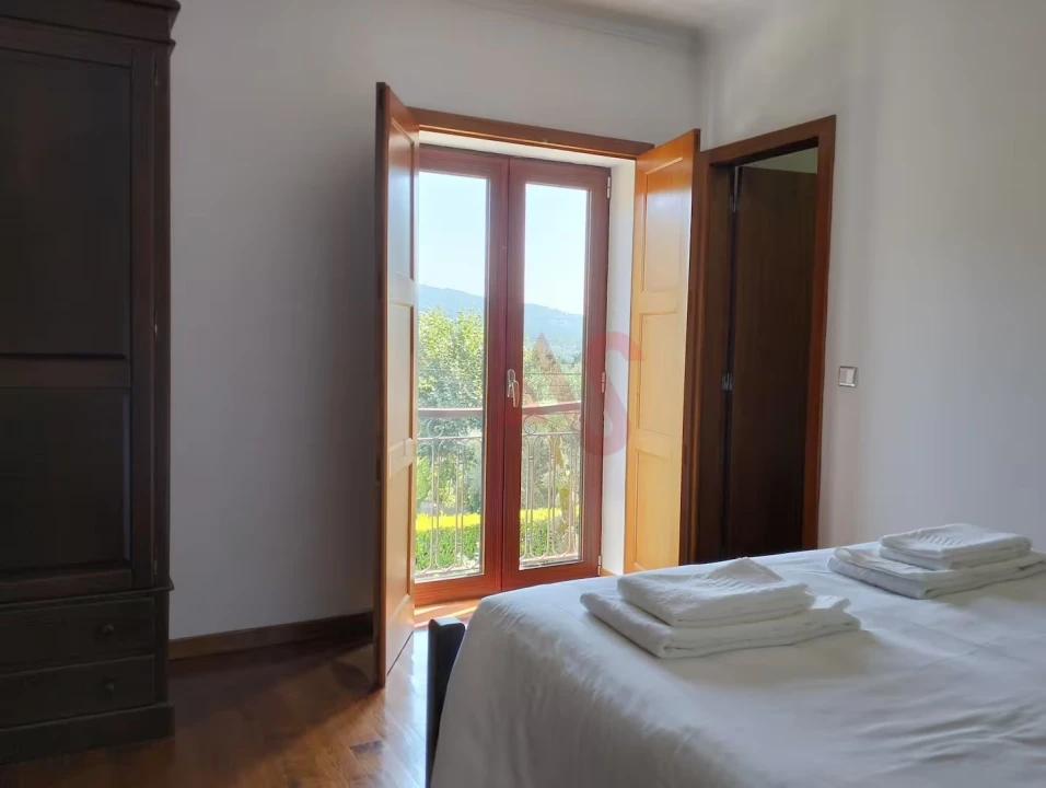 Moradia T4 para Venda em Campanhó e Paradança Foto 15