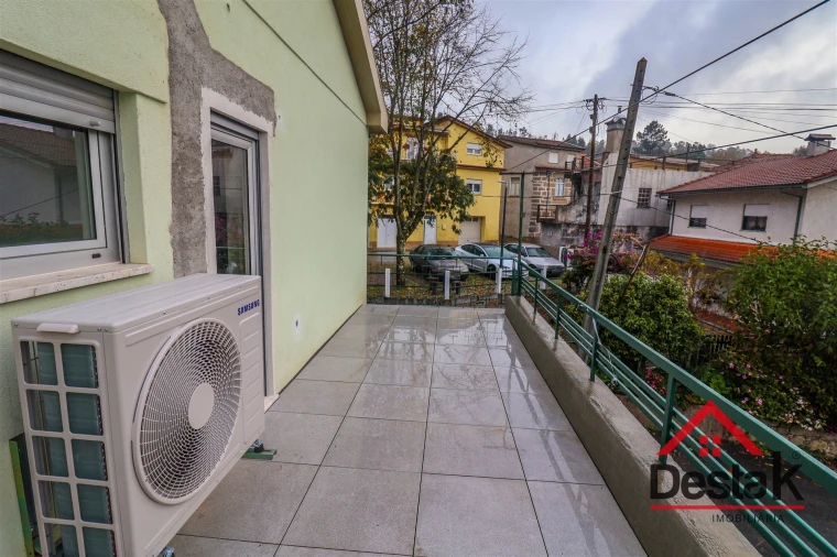 Apartamento T2 para Venda em Cavernães Foto 13