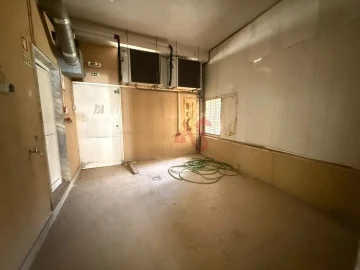 Loja para Venda em Almada, Cova da Piedade, Pragal e Cacilhas