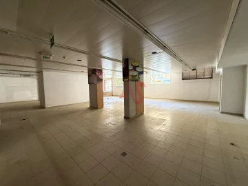 Loja para Venda em Almada, Cova da Piedade, Pragal e Cacilhas
