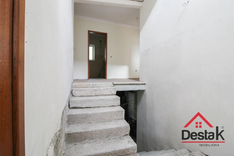 Moradia T3 para Venda em Carvalhais e Candal Foto 12