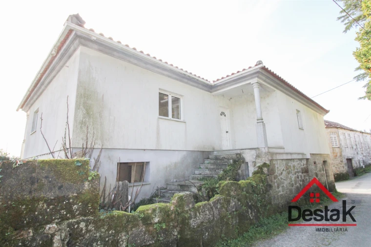 Moradia T3 para Venda em Carvalhais e Candal Foto 2