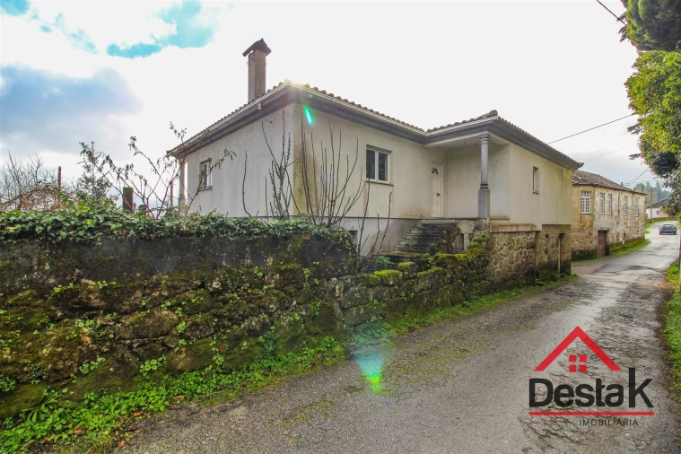 Moradia T3 para Venda em Carvalhais e Candal Foto 8