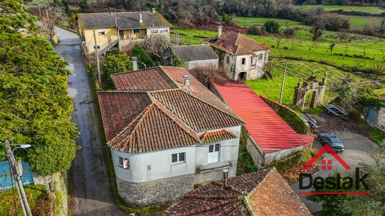 Moradia T3 para Venda em Carvalhais e Candal Foto 3