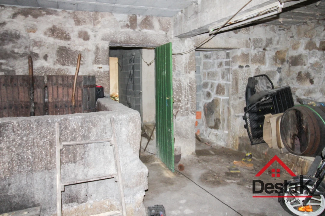 Moradia T3 para Venda em Carvalhais e Candal Foto 21