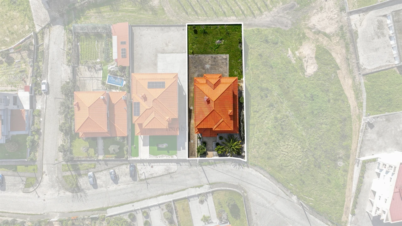 Moradia T4 para Venda em Recezinhos (São Mamede) Foto 2