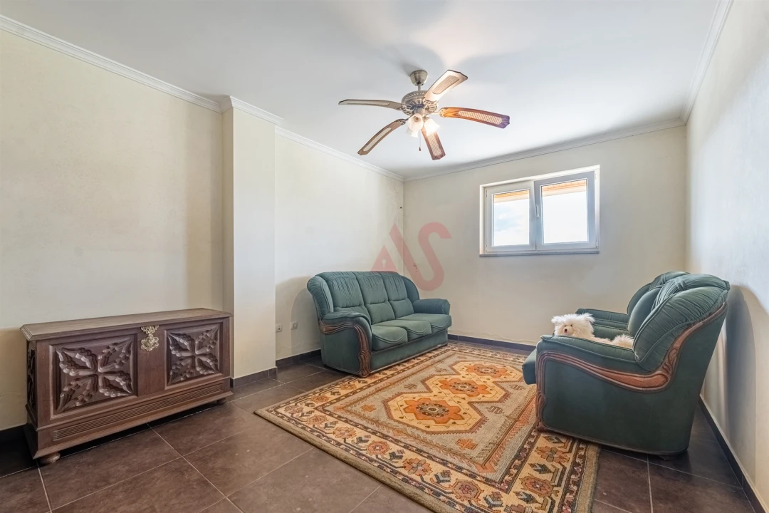 Moradia T4 para Venda em Recezinhos (São Mamede) Foto 38