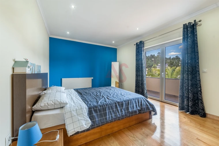 Moradia T4 para Venda em Recezinhos (São Mamede) Foto 19