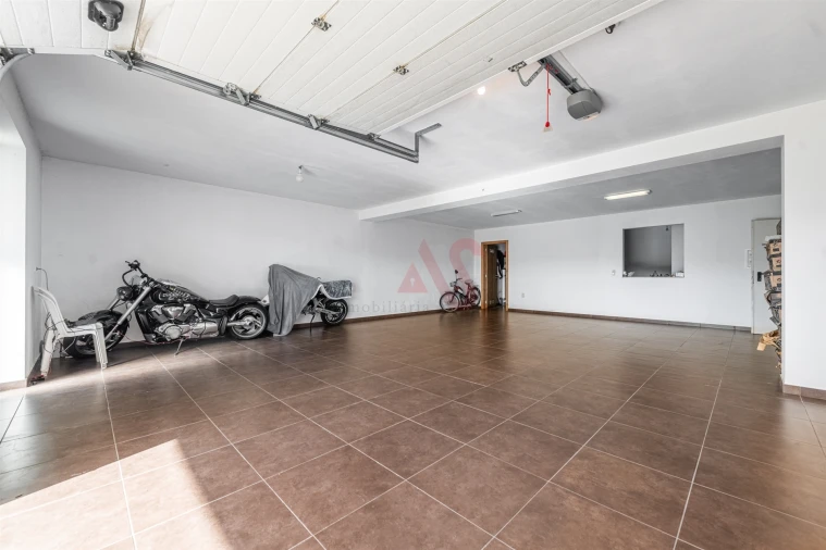 Moradia T4 para Venda em Recezinhos (São Mamede) Foto 35