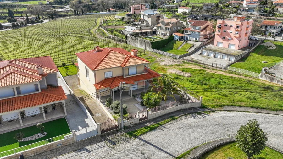 Moradia T4 para Venda em Recezinhos (São Mamede) Foto 6