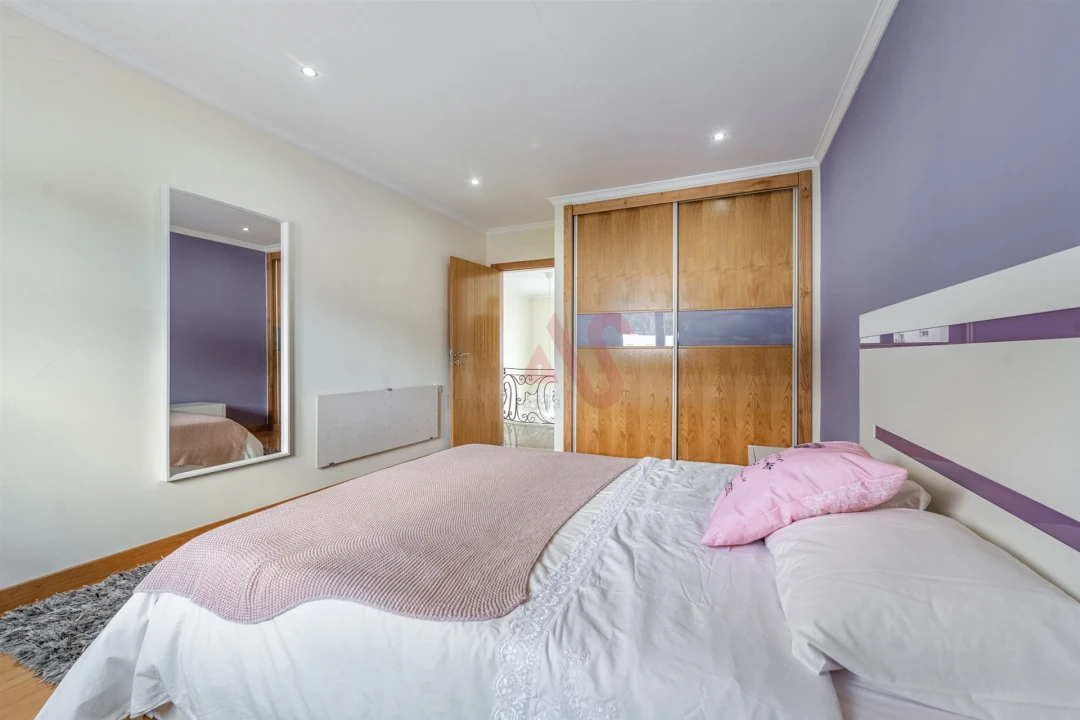 Moradia T4 para Venda em Recezinhos (São Mamede) Foto 23