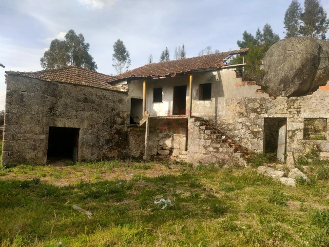 Quinta T4 para Venda em Ardegão, Arnozela e Seidões Foto 1