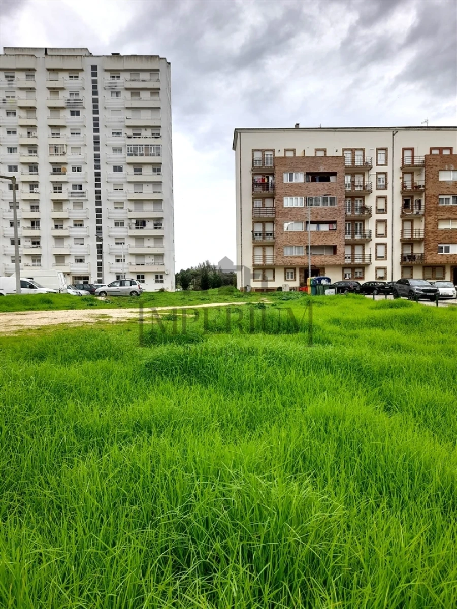 Terreno para Venda em Carregado e Cadafais Foto 3