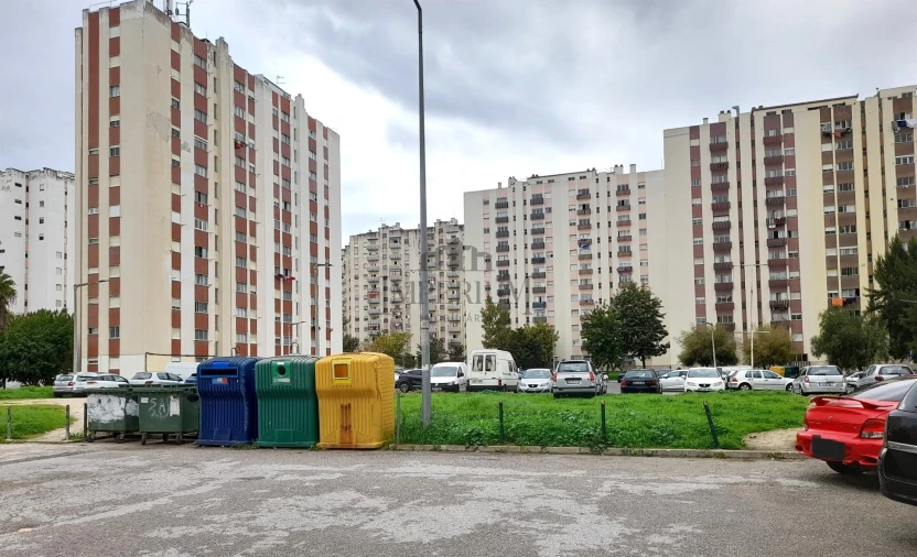 Terreno para Venda em Carregado e Cadafais Foto 8