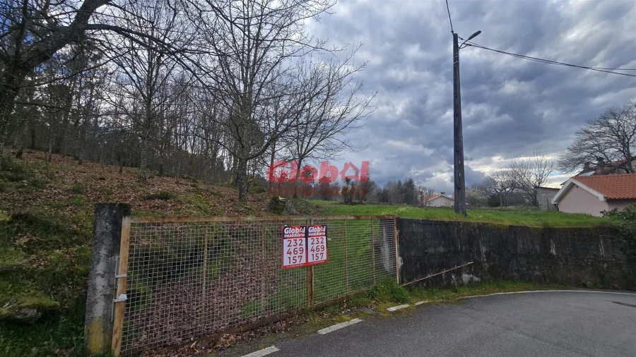 Terreno para Venda em Couto de Baixo e Couto de Cima Foto 2