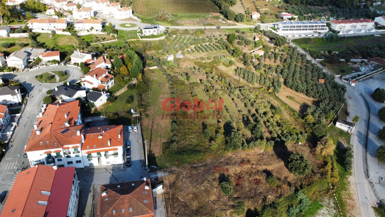 Terreno para Venda em Insua Foto 3