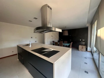 Moradia T3 para Venda em São João da Madeira