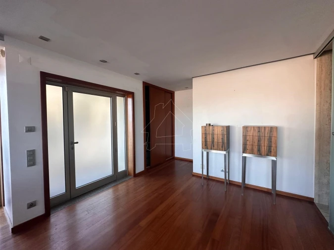 Moradia T3 para Venda em São João da Madeira Foto 2