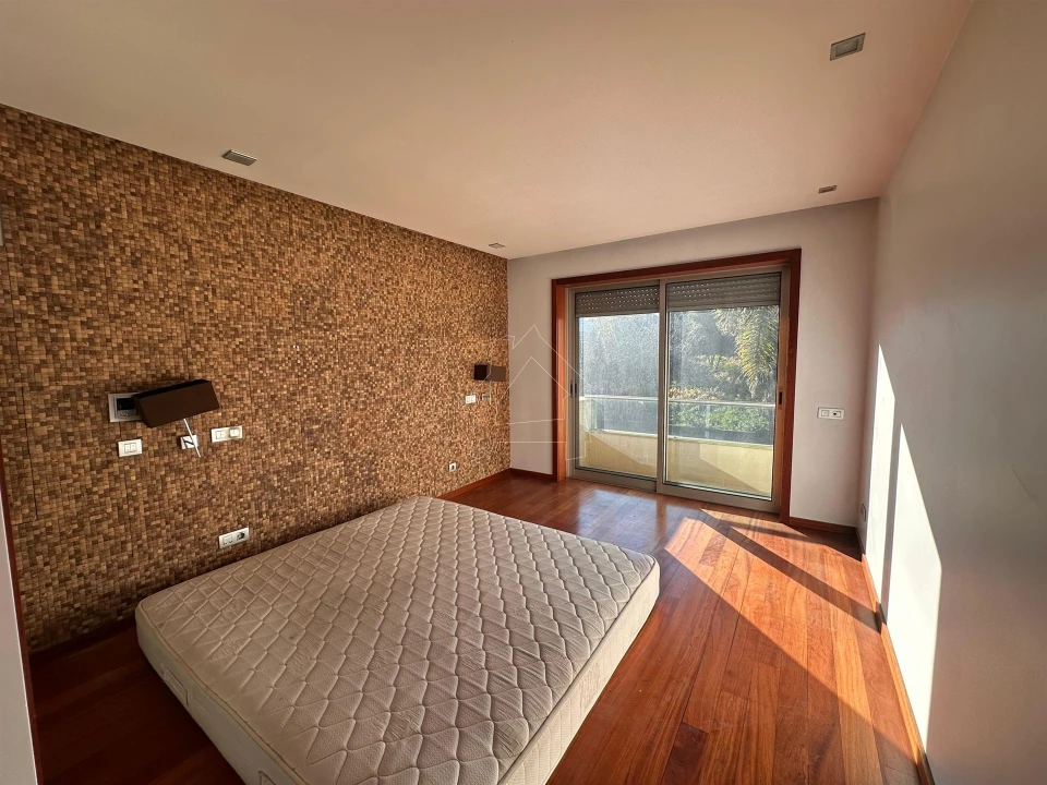 Moradia T3 para Venda em São João da Madeira Foto 16