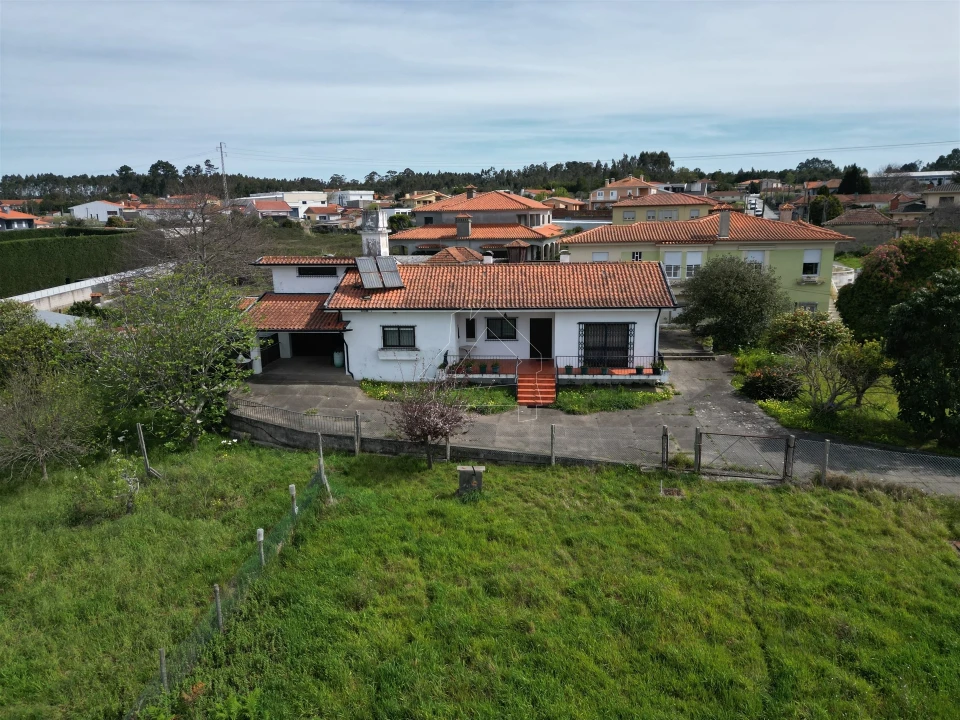 Moradia T3 para Venda em Cortegaça Foto 1