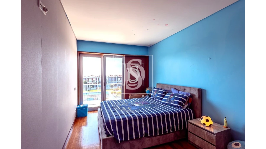 Moradia T3 para Venda em Madalena Foto 11