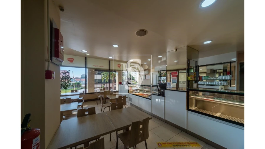 Negócio para Trespasse em Santa Marinha e São Pedro da Afurada Foto 3