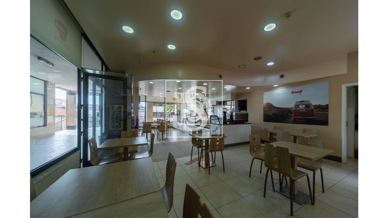 Negócio para Trespasse em Santa Marinha e São Pedro da Afurada Foto 1