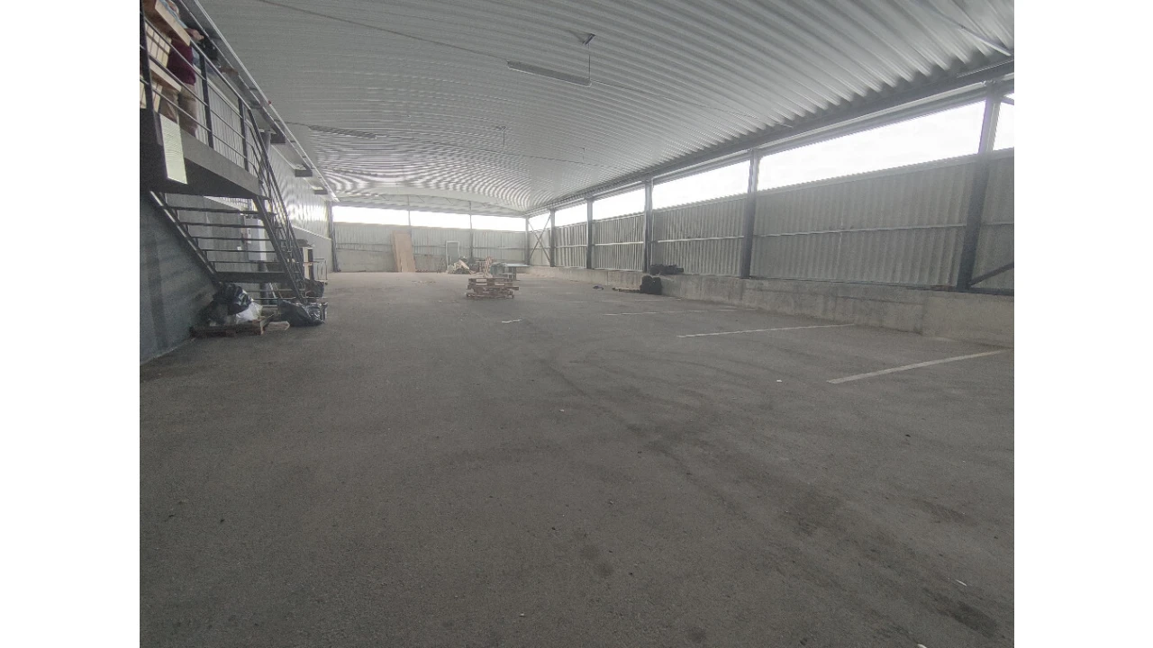 Armazém para Venda em Raiva, Pedorido e Paraíso Foto 33