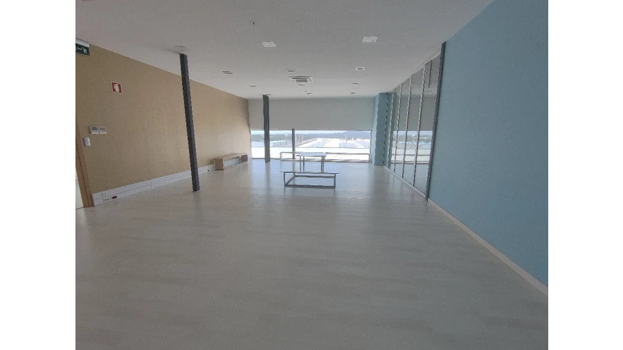 Armazém para Venda em Raiva, Pedorido e Paraíso Foto 28