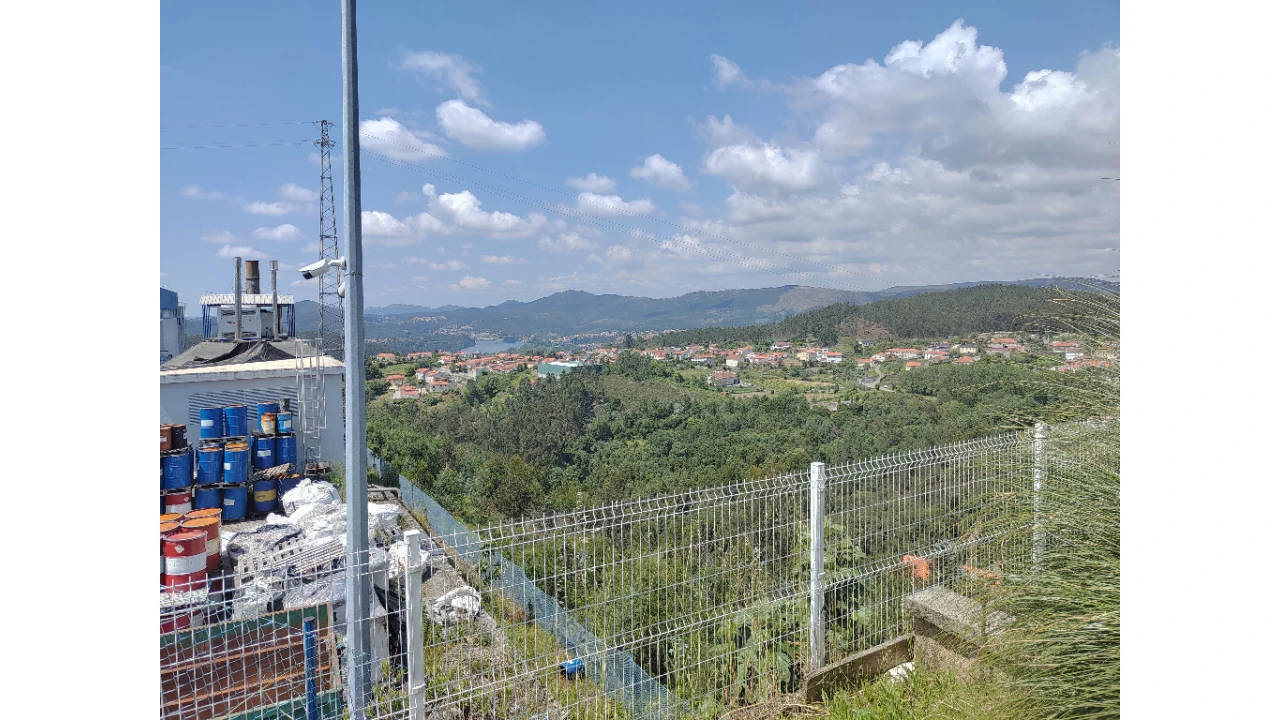 Armazém para Venda em Raiva, Pedorido e Paraíso Foto 8
