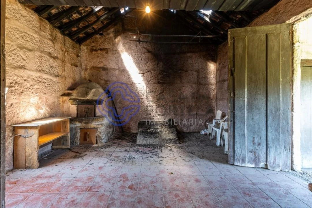 Quinta T4 para Venda em Alpendorada, Várzea e Torrão Foto 28