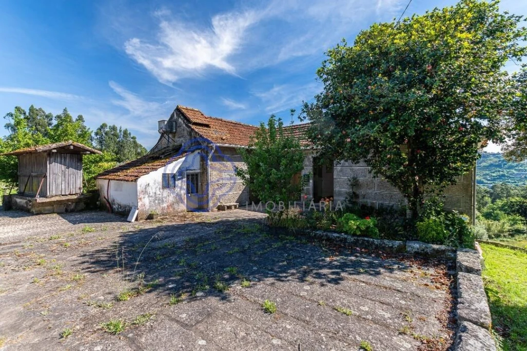 Quinta T4 para Venda em Alpendorada, Várzea e Torrão Foto 2