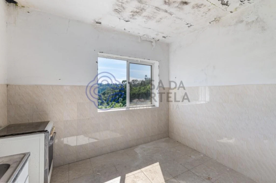 Quinta T4 para Venda em Alpendorada, Várzea e Torrão Foto 15