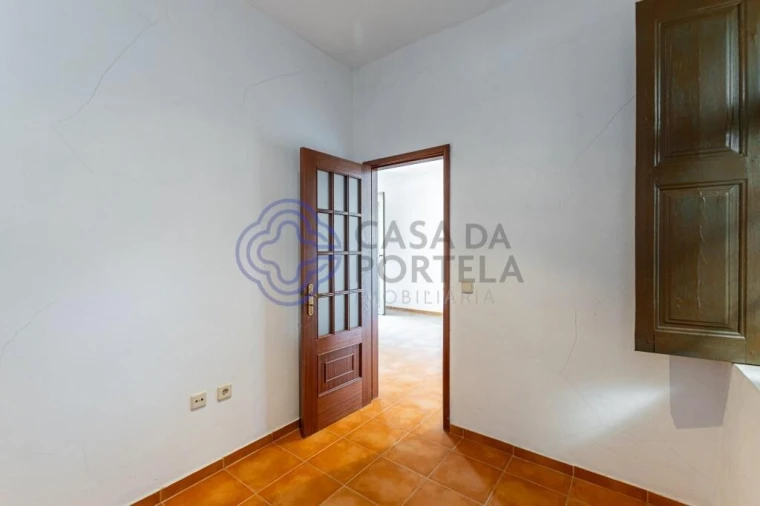 Quinta T4 para Venda em Alpendorada, Várzea e Torrão Foto 14