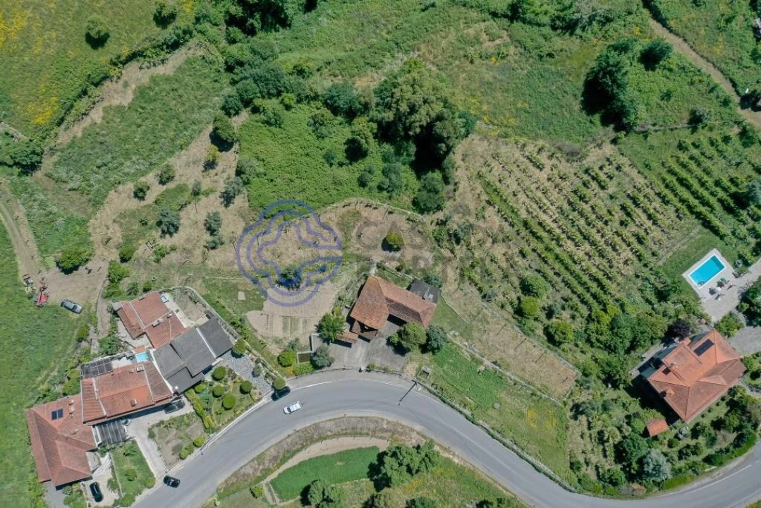 Quinta T4 para Venda em Alpendorada, Várzea e Torrão Foto 47