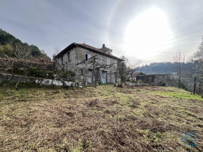 Moradia T5 para Venda em Oliveira do Douro Foto 5