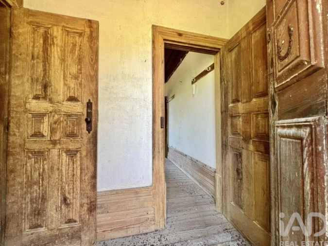 Moradia T5 para Venda em Oliveira do Douro Foto 26