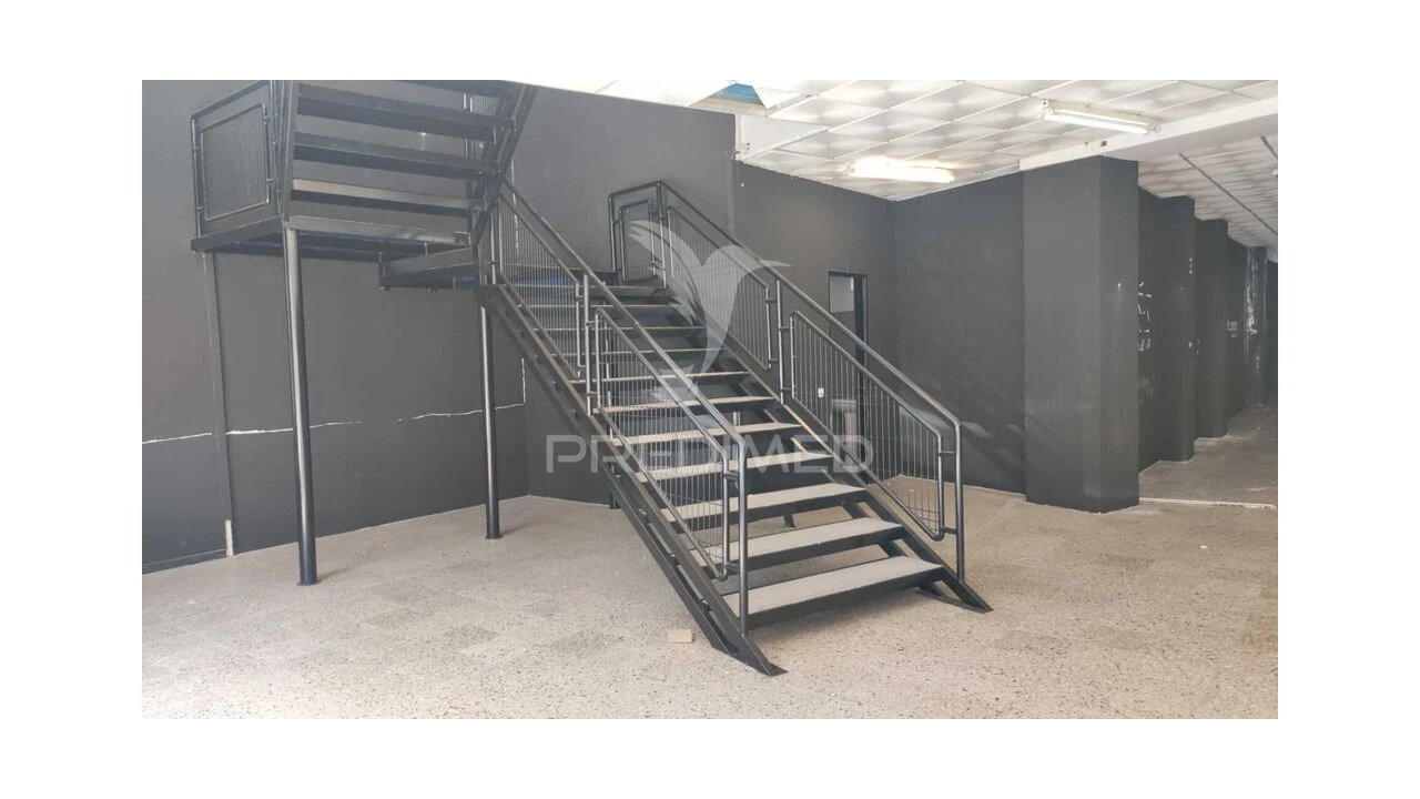 Loja para Venda em Almada, Cova da Piedade, Pragal e Cacilhas Foto 10