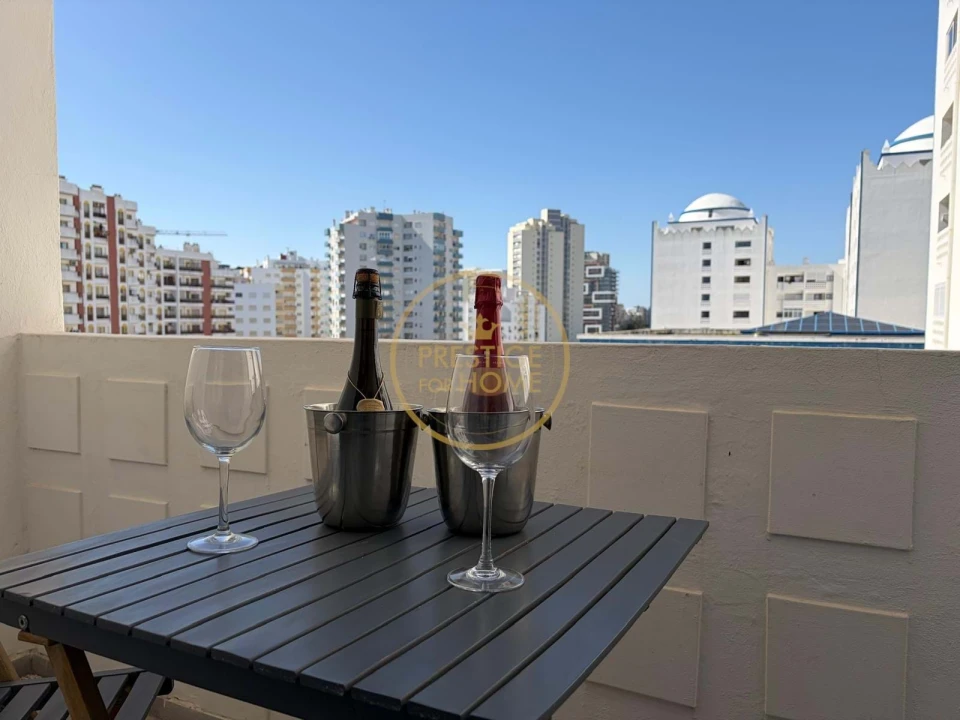 Apartamento T1 para Arrendamento em Portimão Foto 3