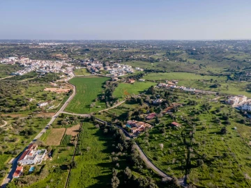 Moradia T4 para Venda em Estômbar e Parchal
