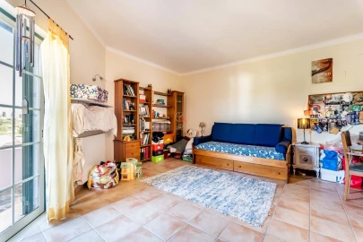 Moradia T4 para Venda em Estômbar e Parchal