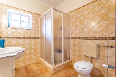 Moradia T4 para Venda em Estômbar e Parchal