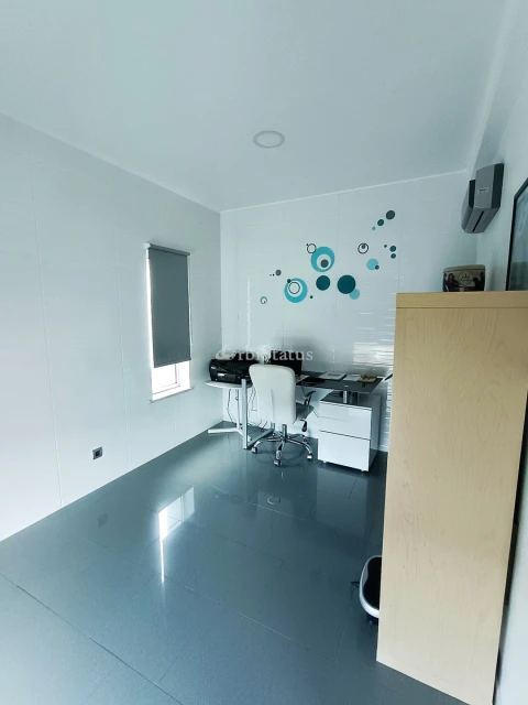Moradia T4 para Venda em Sesimbra (Castelo)